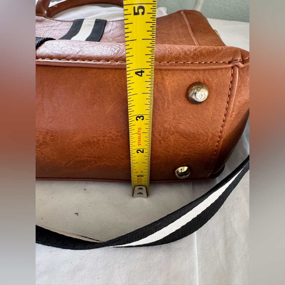 Social Threads x Motherchic Camel Stripe Tote Bag Convertible Crossbody Satchel - Picture 4 of 16
